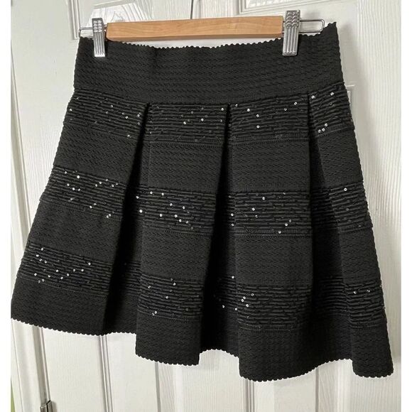 A’Gaci New With Tags‎ Black Sequenced Striped Sz L Teen Pleated Mini Skirt - Picture 1 of 5